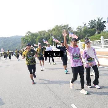 Runner Photo 6934148