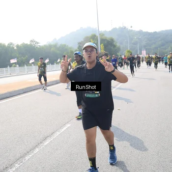 Runner Photo 6934156