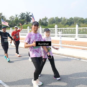 Runner Photo 6934159