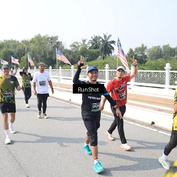 Runner Photo 6934172