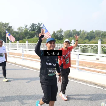 Runner Photo 6934174