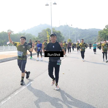 Runner Photo 6934187
