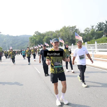 Runner Photo 6934188