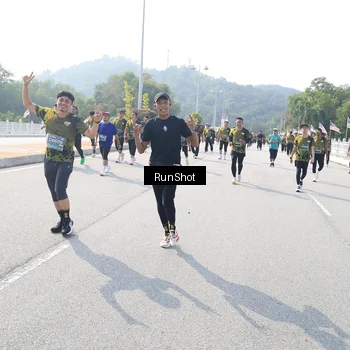 Runner Photo 6934193