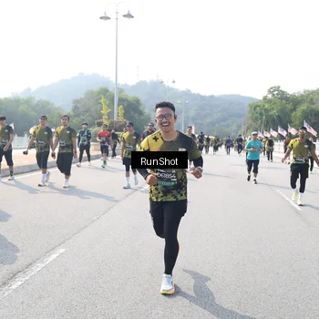 Runner Photo 6934203
