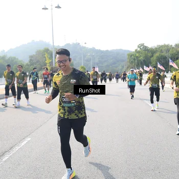 Runner Photo 6934208