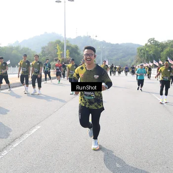 Runner Photo 6934212