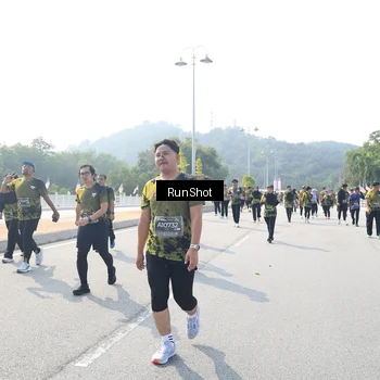 Runner Photo 6934275