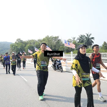 Runner Photo 6934304