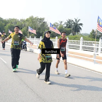 Runner Photo 6934306