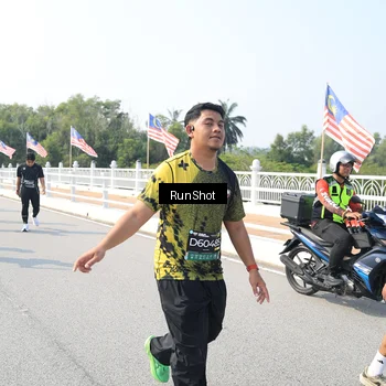 Runner Photo 6934314