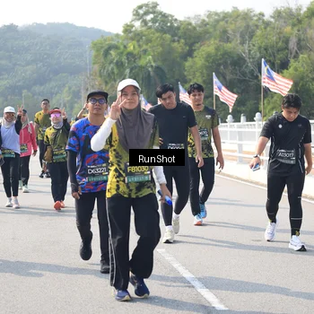 Runner Photo 6934316