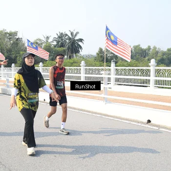 Runner Photo 6934318