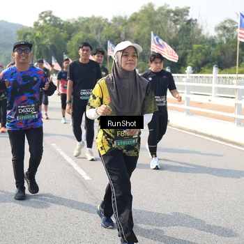 Runner Photo 6934327