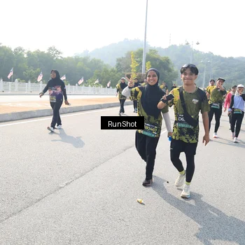 Runner Photo 6934341