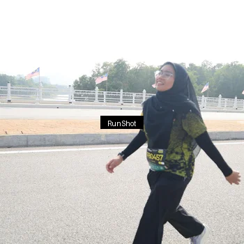 Runner Photo 6934342