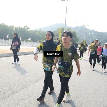 Runner Photo 6934346