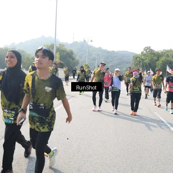 Runner Photo 6934348