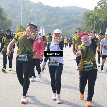 Runner Photo 6934350
