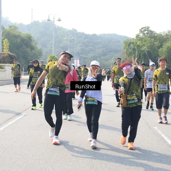 Runner Photo 6934352