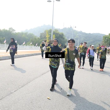 Runner Photo 6934355