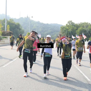 Runner Photo 6934356
