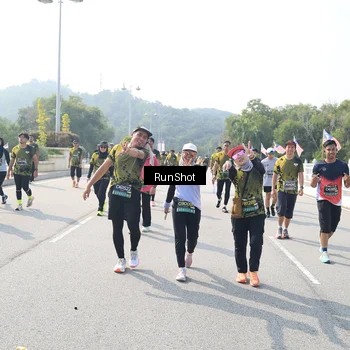 Runner Photo 6934359