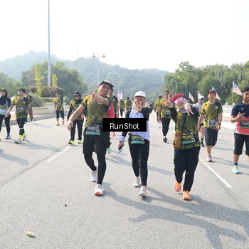 Runner Photo 6934362