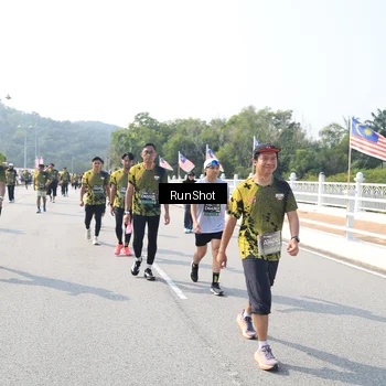 Runner Photo 6934375