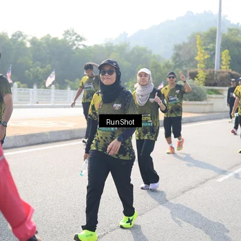 Runner Photo 6934390