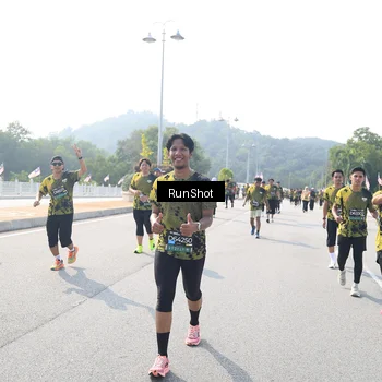 Runner Photo 6934397