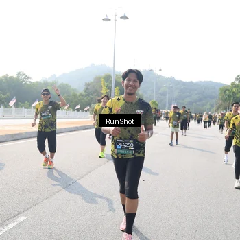 Runner Photo 6934400