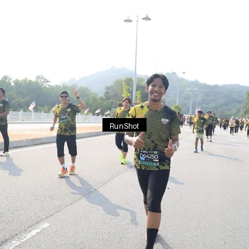 Runner Photo 6934404