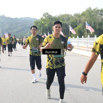 Runner Photo 6934416