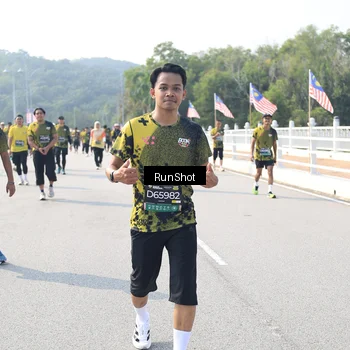 Runner Photo 6934422