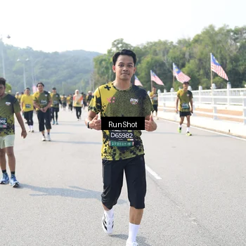 Runner Photo 6934423
