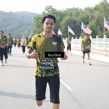 Runner Photo 6934425