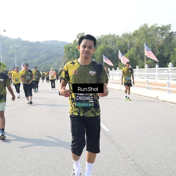 Runner Photo 6934427