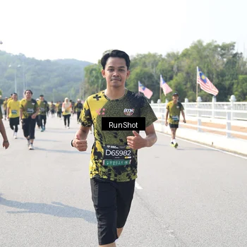 Runner Photo 6934428