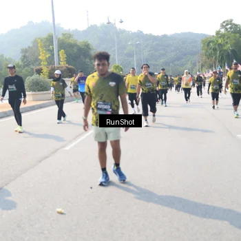 Runner Photo 6934431