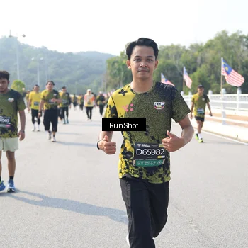 Runner Photo 6934433