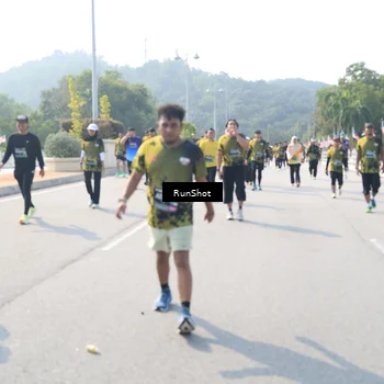 Runner Photo 6934435