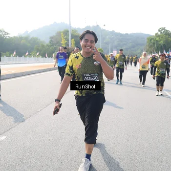 Runner Photo 6934468