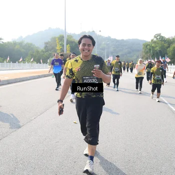 Runner Photo 6934471