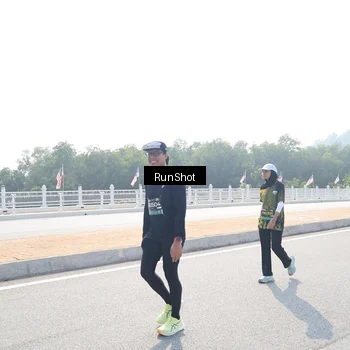 Runner Photo 6934472