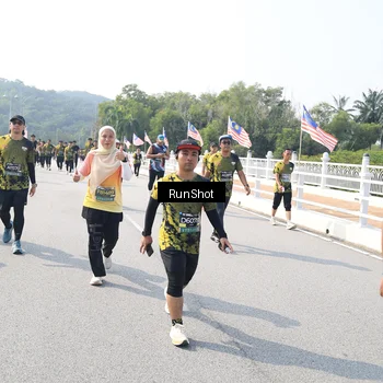 Runner Photo 6934490
