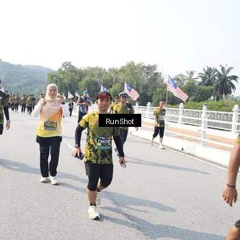 Runner Photo 6934497