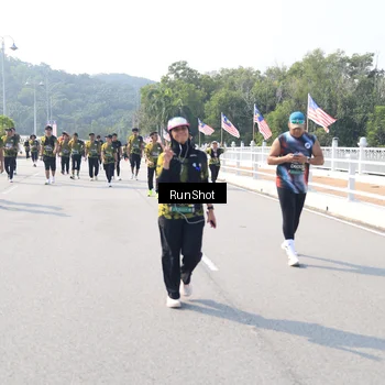 Runner Photo 6934516