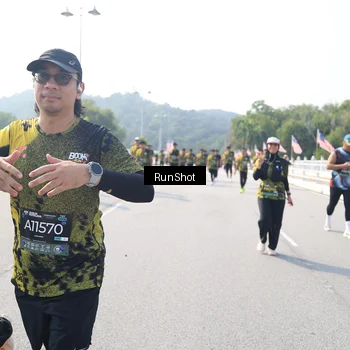 Runner Photo 6934518