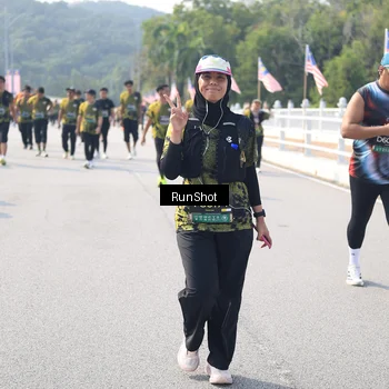 Runner Photo 6934521